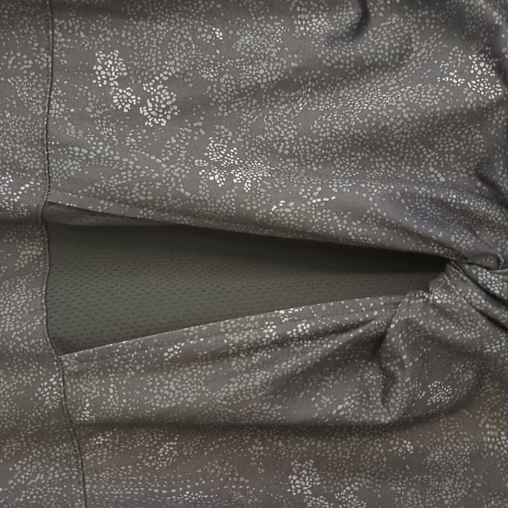 Columbia Long Sleeve Omni Wick Top Back Twist Detail Size Large - Picture 7 of 11